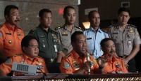 Tim SAR Temukan Ekor Pesawat AirAsia QZ8501 