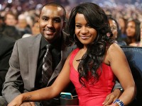 Penyebab Komanya Anak Whitney Houston