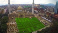 Pemkot Bandung Sulap Alun-alun Kota Jadi Taman ala Eropa