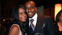 Bobbi Kristina Brown dicabut alat pernapasannya