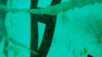 Lubang Misterius di Lokasi Jatuhnya AirAsia QZ8501?