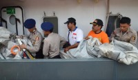Pilot AirAsia Berhasil Mendarat Darurat di Laut?