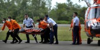 Jasad Korban Mulai Bermunculan, Diduga Badan AirAsia Bergeser