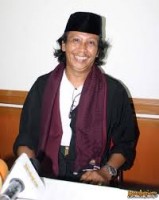 Komedian Mandra Tersangka Kasus Korupsi