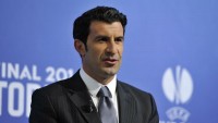 Luis Figo Maju Dalam Pemilihan Presiden FIFA