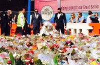 Pengantin Muslim mendapat tepuk tangan warga Australia dalam peringatan tragedi Sydney