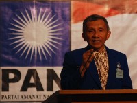 Perang Dingin Dalam Tubuh PAN Kian Memanas